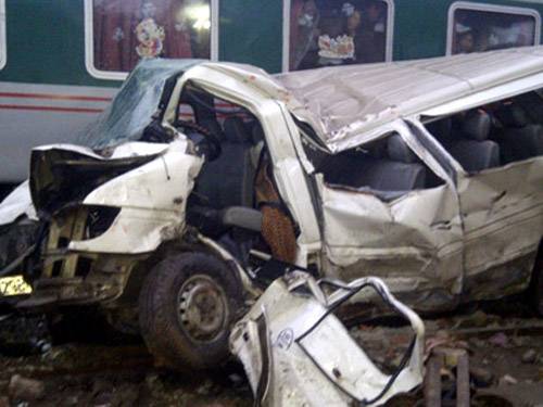 Hàng loạt vụ tai nạn đường sắt gây chết người, trách nhiệm thuộc về ai?