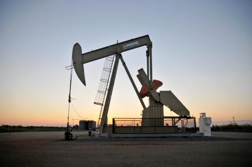 Giá dầu Brent giảm phiên thứ ba liên tiếp do lo ngại về tình trạng dư cung