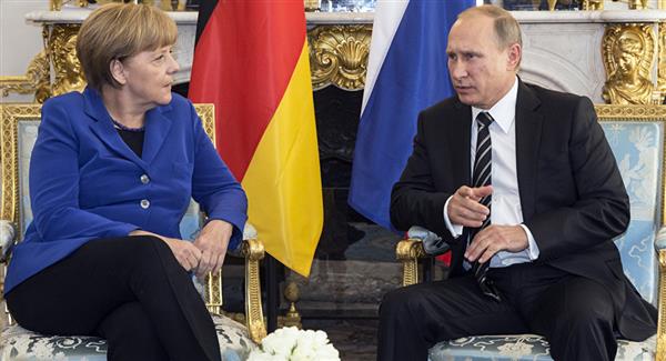 Được Thủ tướng Đức gửi bia, ông Putin tặng lại món quà gì?