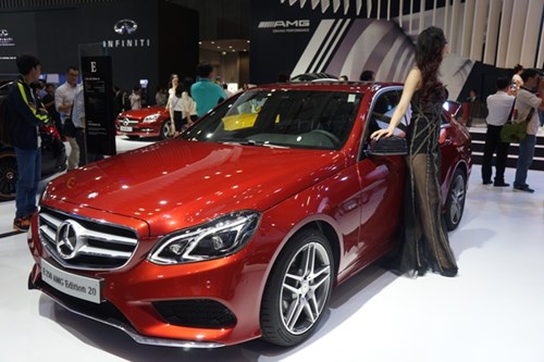 [VMS 2015] Mercedes-Benz - gã quý tộc lạc lõng
