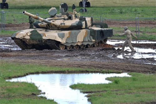 Nga làm gì để siêu tăng Armata không bị lộ trong tập duyệt binh?