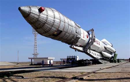 Medvedev cảnh báo Nga đang thua trong cuộc đua vũ trụ