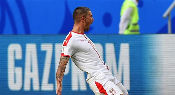 Ghi bàn thắng duy nhất trong trận Serbia – Costa Rica, Kolarov được Nga tặng xe hơi