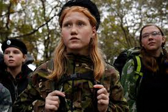 Trại hè quân sự dành cho thiếu niên Nga