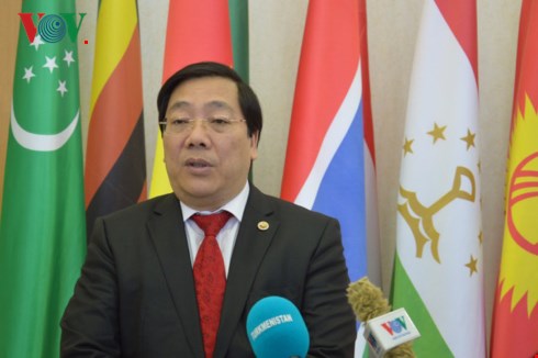 Đại sứ Việt Nam tại Nga kiêm nhiệm Turmenistan trình Quốc thư