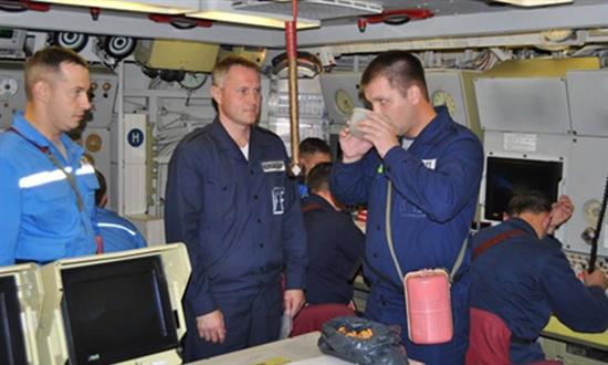 Điều ít biết về lễ kết nạp thủy thủ tàu ngầm khổng lồ của Nga