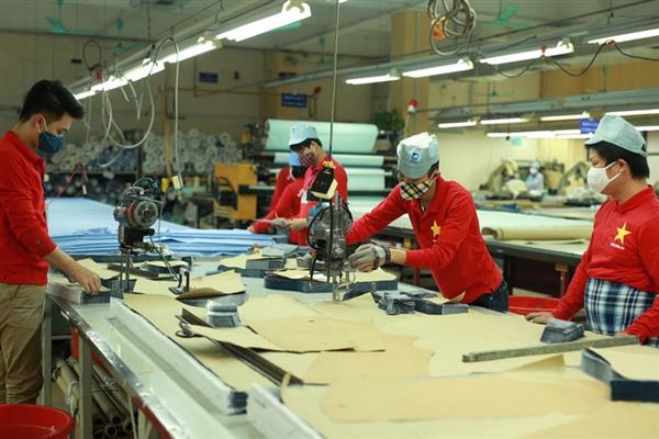 Vượt áp lực cạnh tranh, kinh tế Việt Nam kỳ vọng tăng 70 tỉ USD