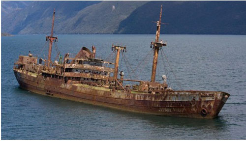“Con tàu ma” bất ngờ xuất hiện sau 90 năm mất tích tại Tam giác quỷ