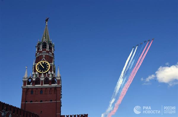 Moskva: Buổi tập trên không đầu tiên cho Lễ diễu hành mừng Ngày Chiến thắng 9/5