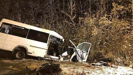 Tai nạn giao thông làm 15 người thiệt mạng ở Nga