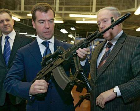 Nông dân Nga mua nhầm kho súng AK