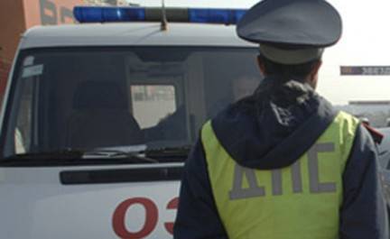 Tin video: Cảnh sát  lao xe cán chết một bà mẹ và đứa con ở St-Peterburg