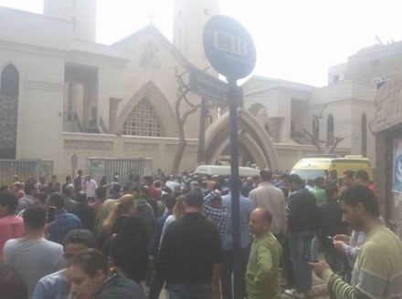 Đánh bom nhà thờ Ai Cập, 18 người thiệt mạng
