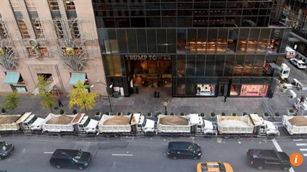 Mỹ: Xe tải chở rác 'vây' Quảng trường thời đại trước giao thừa