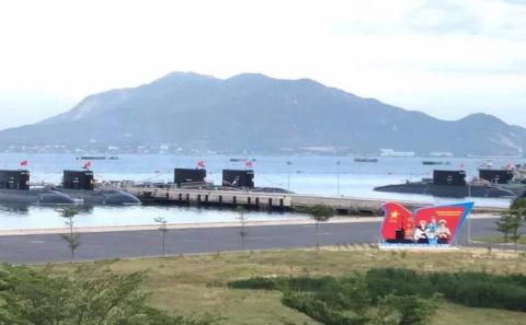 Lựa chọn của Việt Nam khi Nga bán thêm tàu ngầm