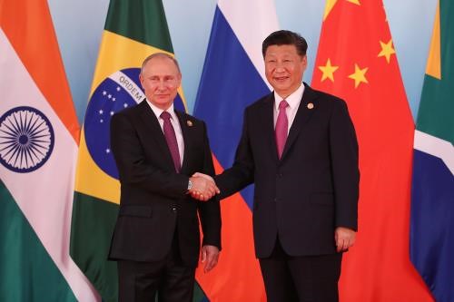 Dấu hiệu về một liên minh Nga - Trung?
