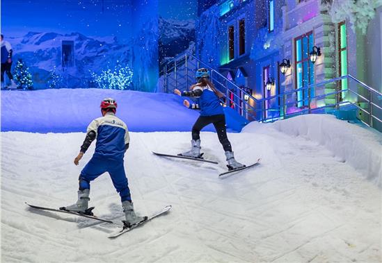 Khu trượt tuyết độc đáo cho giới trẻ Sài thành dịp lễ