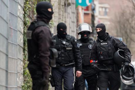 Bầu cử Tổng thống Pháp: Bắt giữ 2 nghi can âm mưu tấn công khủng bố