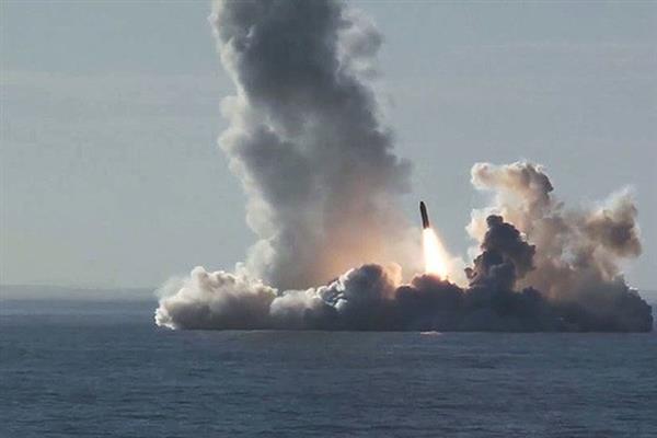 Video Nga phóng 4 tên lửa có sức công phá mạnh nhất thế giới từ tàu ngầm hạt nhân