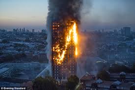 Cháy tháp Grenfell Tower London: 58 người mất tích có thể đã chết