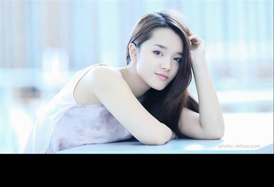 Hot girl Việt kiều giỏi ngoại ngữ kiêm người mẫu tài năng