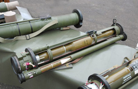 [Infographic] Vượt các loại súng Mỹ, RPG-30 Nga là vũ khí diệt xe tăng số 1