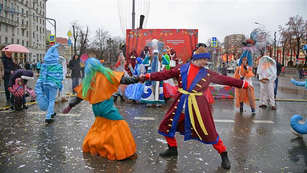 Moskva: Lễ hội năm mới trên đường Tverskaya (Tin ảnh)