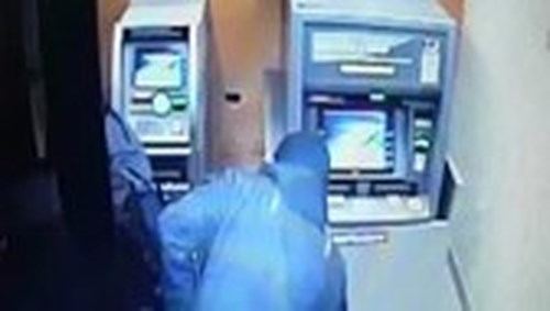 Điều tra vụ du khách người Nga phá trụ ATM trộm tiền