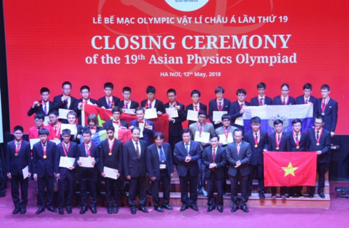Việt Nam giành 4 Huy chương vàng Olympic Vật lý Châu Á 2018