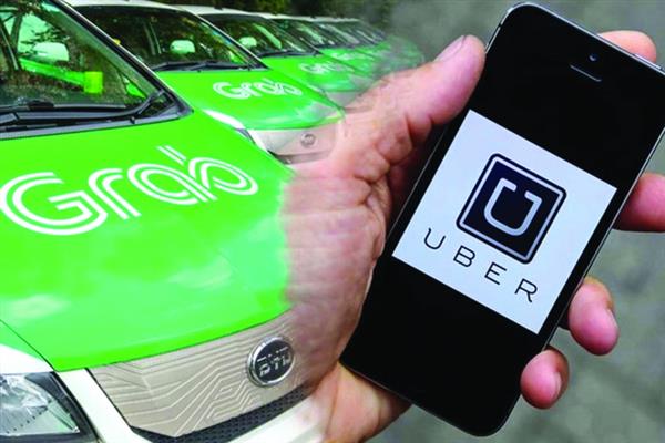 Hậu Grab thâu tóm Uber: Taxi Việt tiếp tục lao đao!