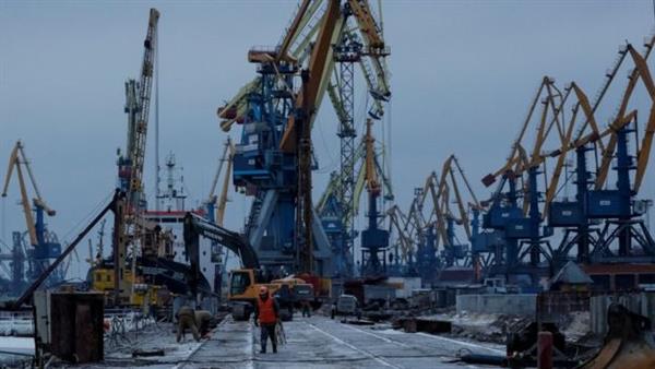 Cảng Mariupol 'thoi thóp' giữa căng thẳng Nga-Ukraine