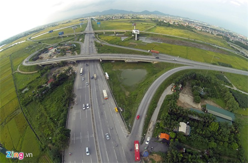 Trải nghiệm tuyến cao tốc dài nhất Việt Nam