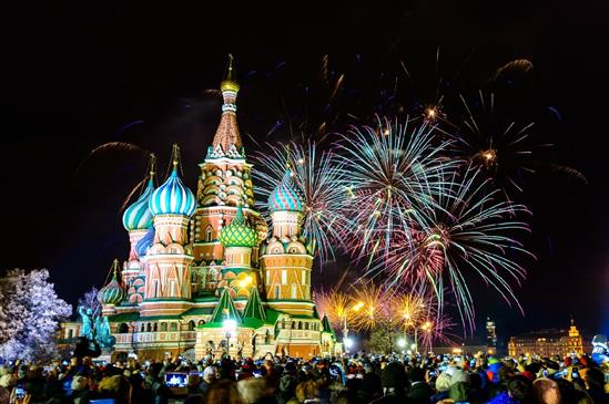 Xem pháo hoa đón Năm mới ở Moskva lúc 01 giờ ngày 1/1/2017