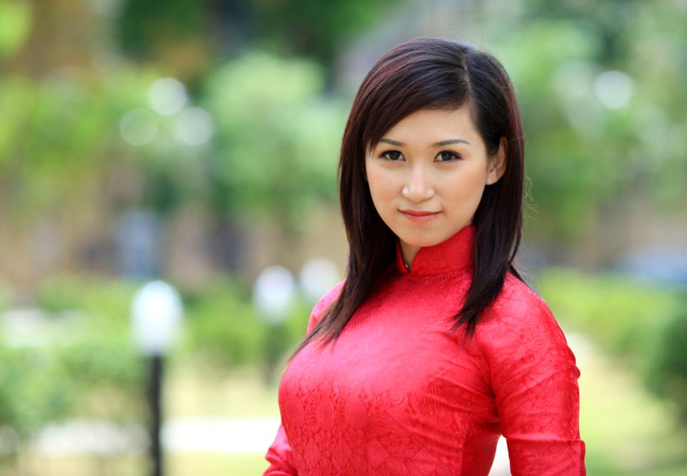 Vietnamese call girl with skin