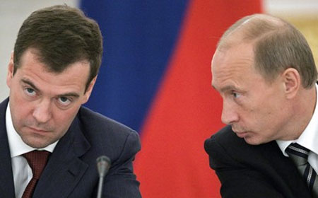 Putin hô, Medvedev ứng: Nước Nga đến đâu?