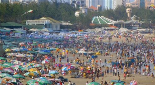 Cấm du khách tổ chức ăn nhậu tại bãi biển Vũng Tàu