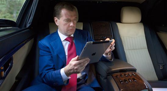 Medvedev: Nga có thể tự cung tự cấp để nuôi sống bản thân