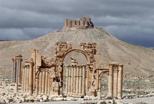 Nóng: Nga trút bom xuống thành cổ Palmyra diệt IS ở Syria