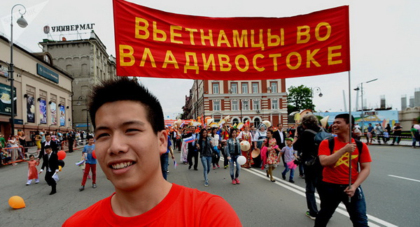 Một năm không dễ dàng đối với người Việt ở Nga