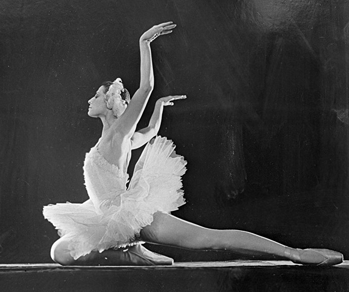 Nữ nghệ sĩ ballet Nga vĩ đại Maya Plisetskaya đã qua đời tại Đức