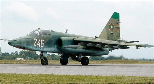 Lính Bulgaria nổi loạn vì chính phủ bỏ máy bay Nga, dùng hàng Mỹ