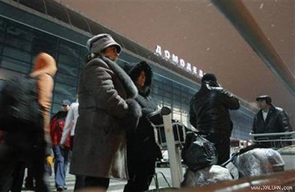 Moskva: Nhân viên sân bay trộm hàng triệu USD, lấy rác thay vào