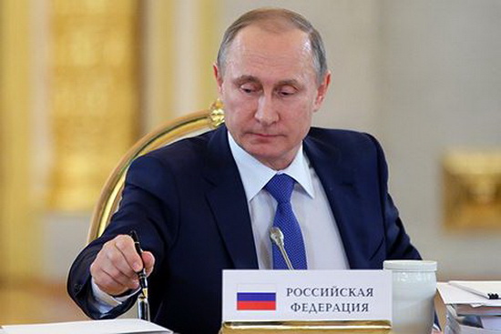 Chiếc bút của Tổng thống Nga Putin có giá 77.170 USD