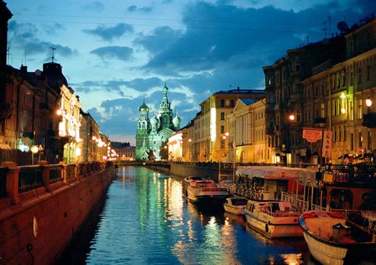 Say đắm Saint Petersburg thơ mộng bên bờ sông Neva