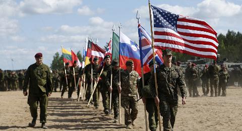 Báo Mỹ vạch trò bẩn phương Tây chống Nga