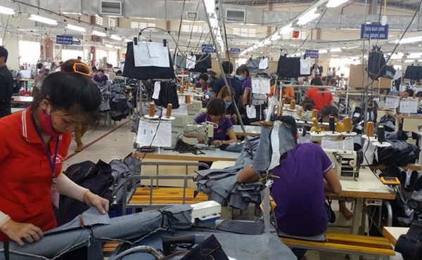 Việt Nam nổi lên như trung tâm sản xuất vải jeans