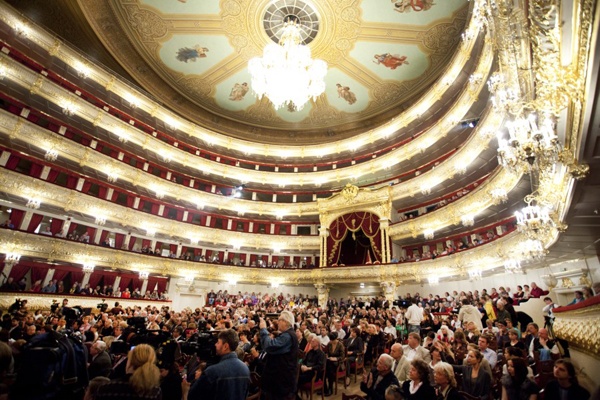 Bolshoi - Nhà hát biểu tượng của Moscow