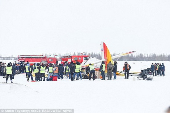 Nga: Phi công mất kiểm soát làm máy bay chở 13 người rơi sau khi cất cánh