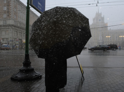 Moskva: Trời lạnh đột ngột, gió mạnh và mưa tuyết