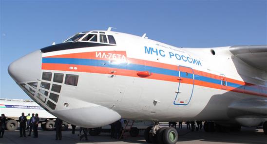 Máy bay vận tải Nga IL-76 chở viện trợ nhân đạo sẵn sàng cất cánh đến Việt Nam
